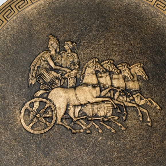 Vintage 1950's Greek Chariot Raised Motif - Greek Pottery Decorative Plate - Picture 3 of 12